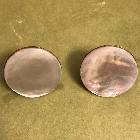 Vintage Mother of Pearl Cuff Links shiny fancy formal or daily wear - Picture 1 of 6